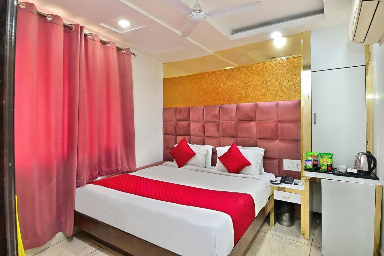 Hotel Bella Vista- New Delhi Buitenkant foto